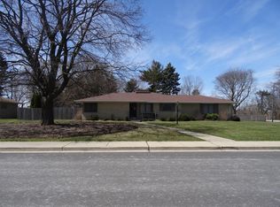 584 N Melrose Ave, Elgin, IL 60123