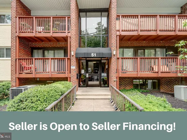 51 Skyhill Rd APT 202, Alexandria, VA 22314