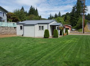 480 E 5th St, Coquille, OR