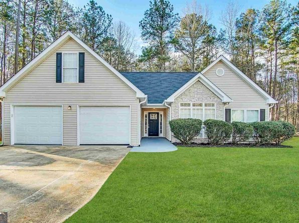 596 Carlton Rd, Palmetto, GA 30268