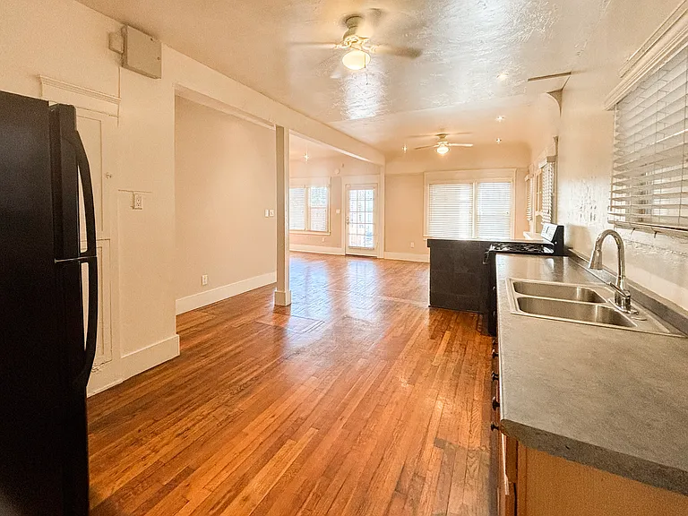 2055 Kettner Blvd — Photo 6