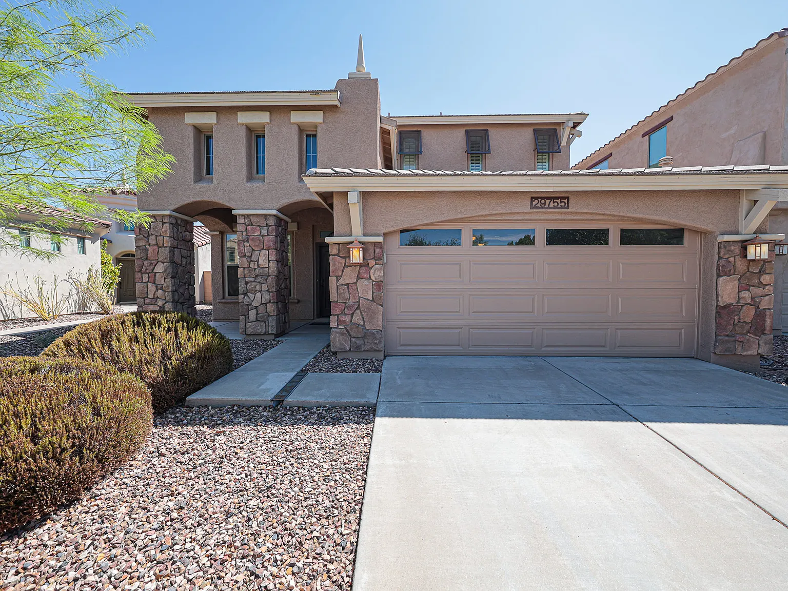 4 bed, 2544 sqft, $2,650 — Photo 1