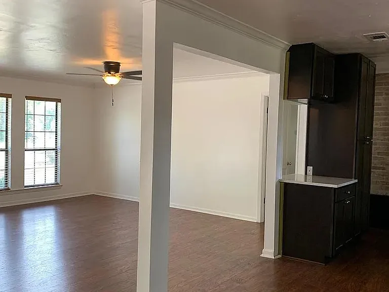 5702 Fairlane Dr — Photo 7