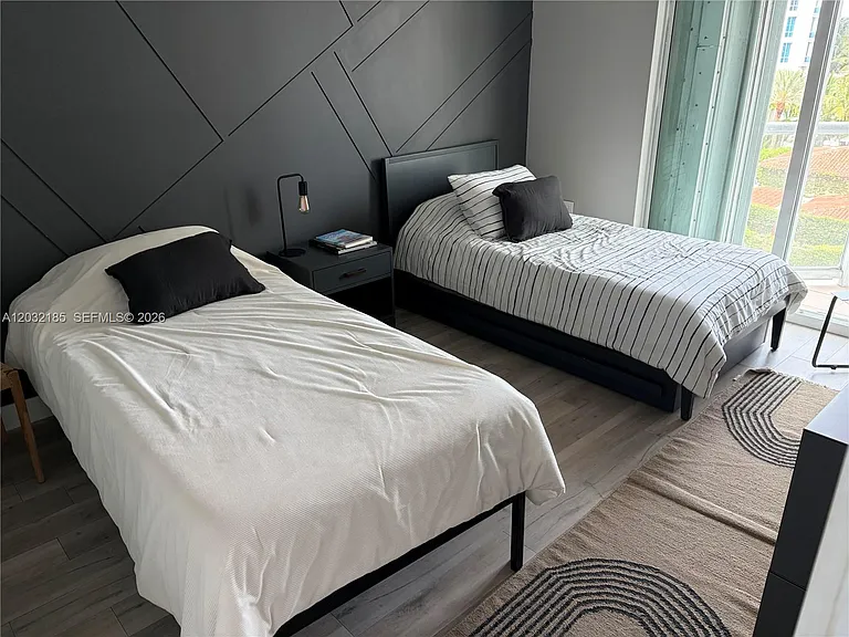 5900 Collins Ave #702 — Photo 24