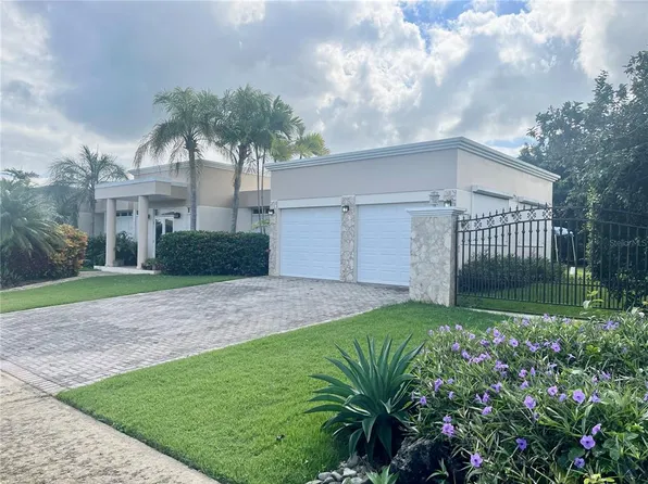 2nd Galicia B 13, Vega Alta, PR 00692