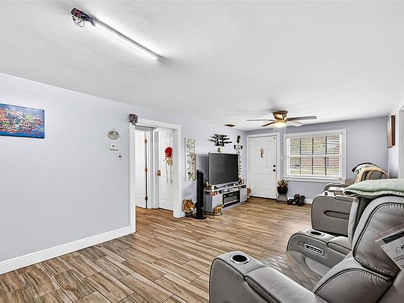 2nd image of 5008 N 17TH STREET