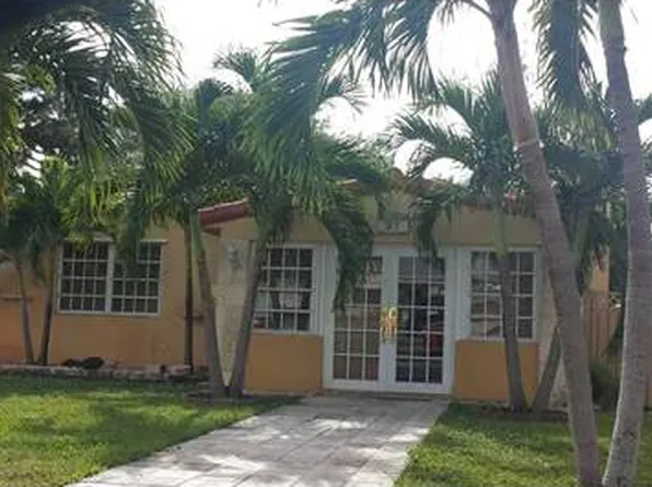 37 SW 11th St, Dania, FL 33004