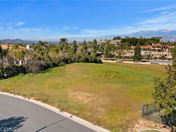 929 Talcey Ter #18, Riverside, CA 92506