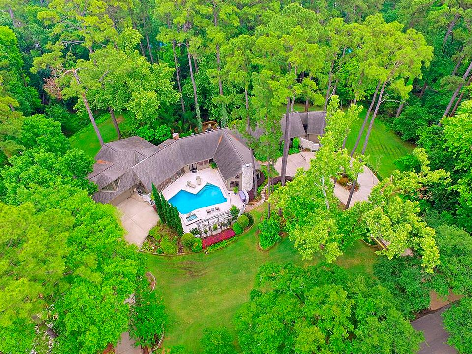 1st image of 438 Hollow Dr