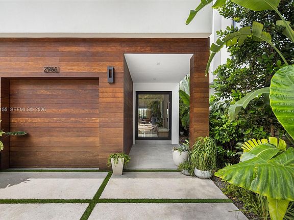 2nd image of 2986 Coconut Ave