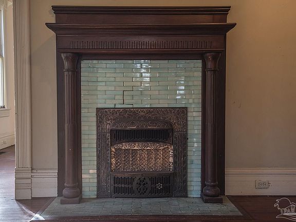 5th image of 815 N Baylen St