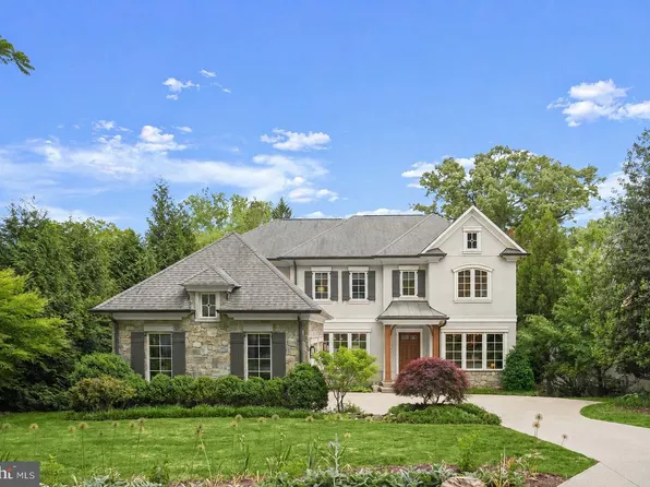 8204 Caraway St, Cabin John, MD 20818