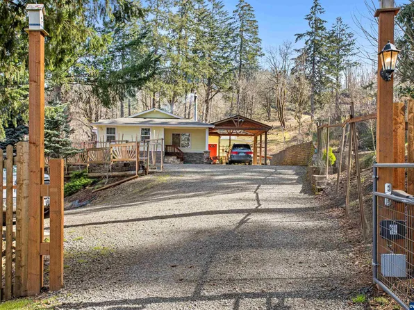 4379 Sleepy Hollow Ln NE, Silverton, OR 97381