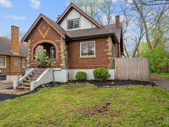 3rd image of 3028 Penrose Pl