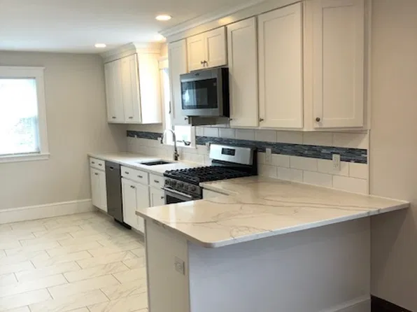 200 Sycamore St #200, Watertown, MA 02472