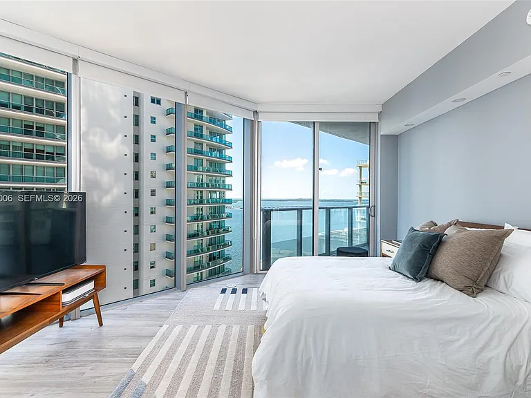 1300 Brickell Bay Dr #2509 — Photo 15