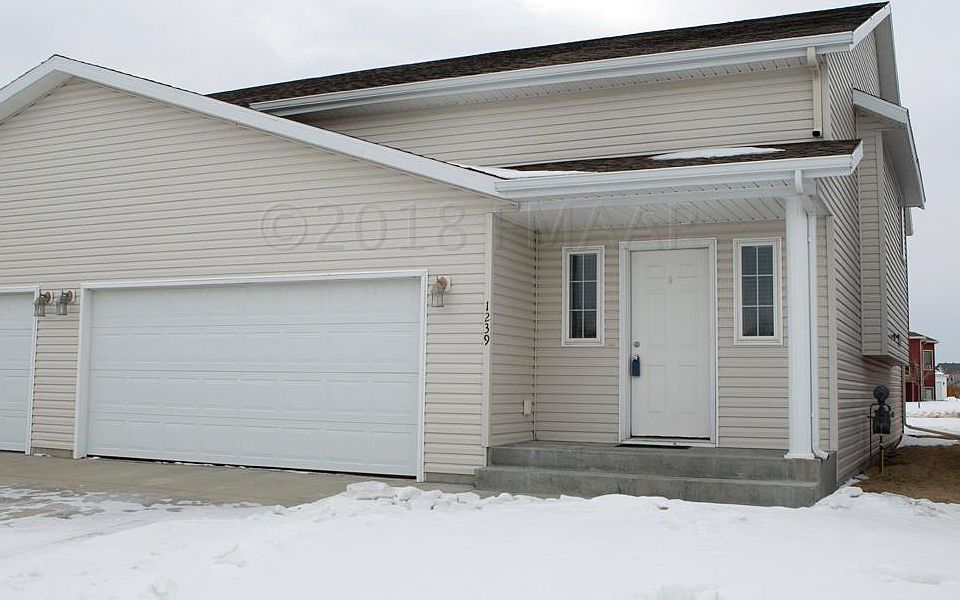 1st image of 1239 37th Ave S