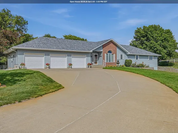 4440 Lost Meadows Rd, Sioux City, IA 51108