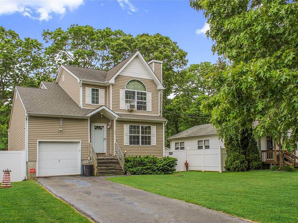 1st image of 126 Colin Dr