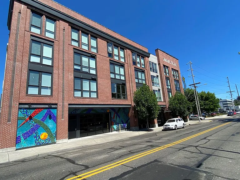 Annies Artist Flats — Photo 2