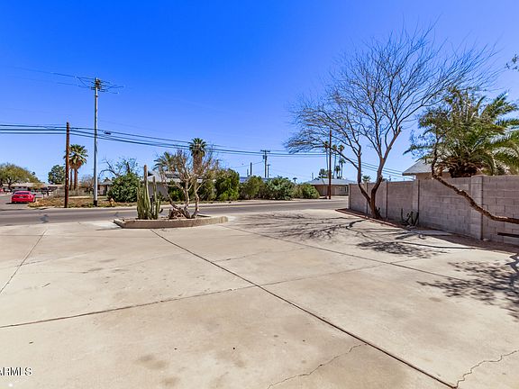 4th image of 1495 N Casa Grande Avenue