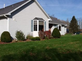 11 Ridge Rd, Valley Falls, NY 12185