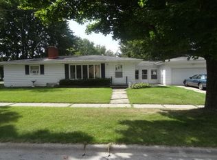 1369 Kellogg St, Green Bay, WI 54303