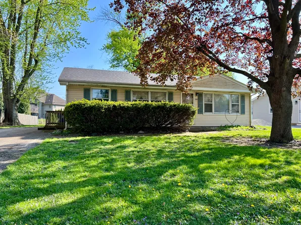1101 71st St, Schererville, IN 46375