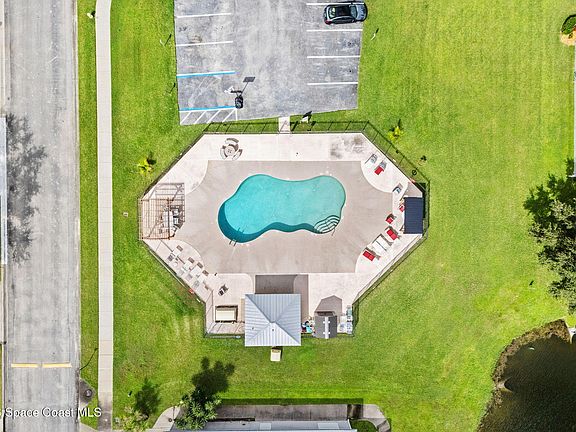 5th image of 1640 Vista Lake Cir