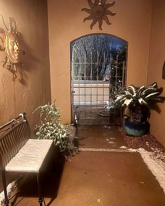 1st image of 2760 W Casas Dr