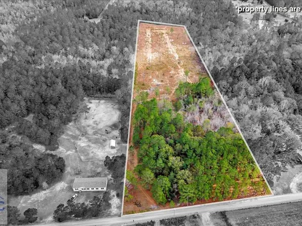 720 Tom Morris Rd NE #T, Ludowici, GA 31316