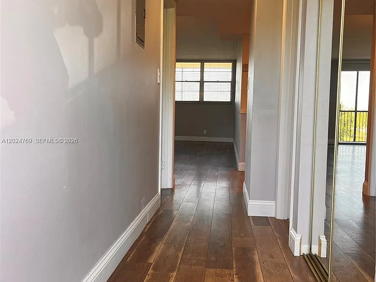 3100 W Rolling Hills Cir #403 — Photo 8