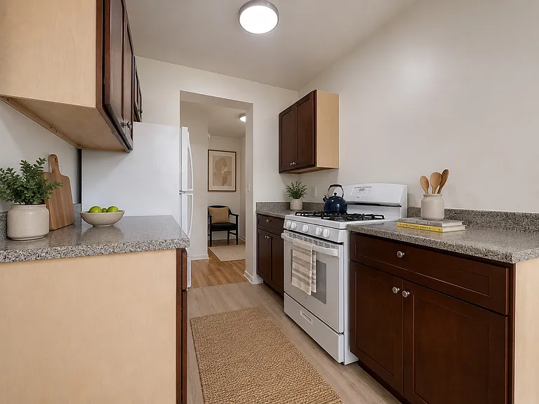 800 E 223rd St #2E — Photo 3