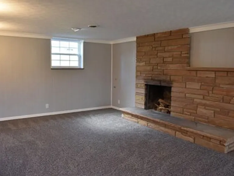 8204 Corteland Dr — Photo 22