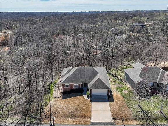 2nd image of 53 Clevelys Ln