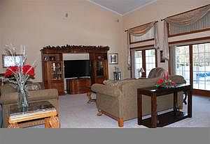 5th image of 120 Schirmer Dr