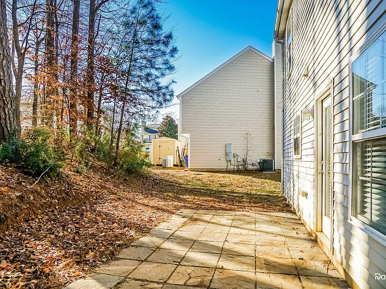 1014 Ujamaa Dr — Photo 14