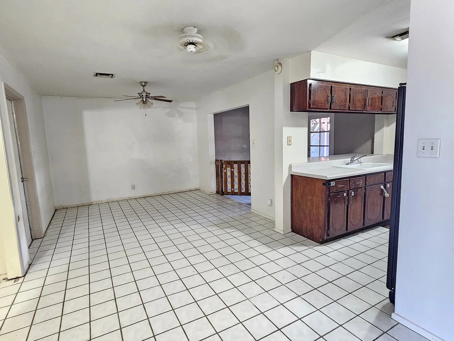 3 bed, 1325 sqft, $1,345 — Photo 4