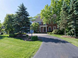 9 Burton Ln, Loudonville, NY 12211