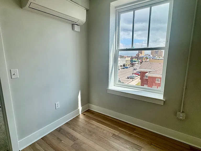 501 N Main St #408 — Photo 4