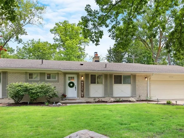 8728 Sunnybrook Ln, Grosse Ile, MI 48138