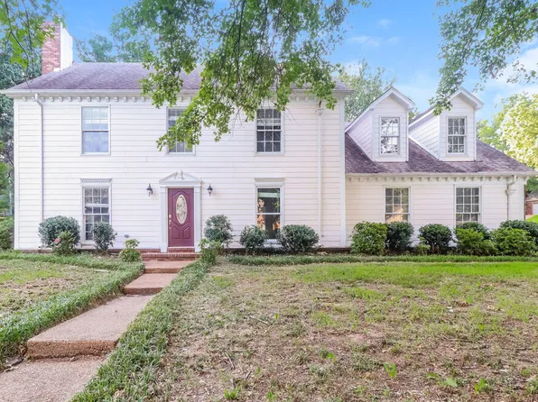 120 Shelley Renee Ln, Cordova, TN 38018