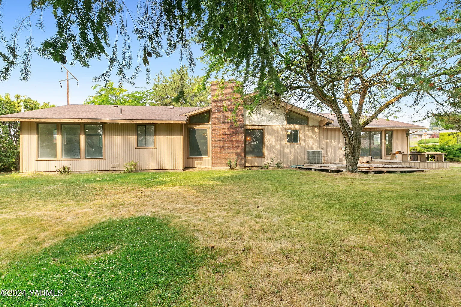 503 N 66th Ave photo 1