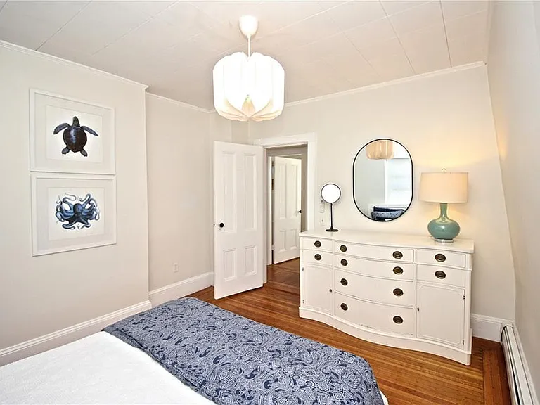 700 Thames St — Photo 47
