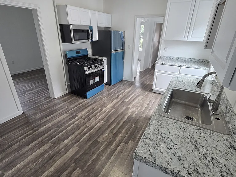 15 Walnut St — Photo 13