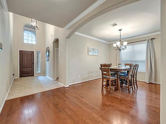 4th image of 6816 Linden Creek Lane