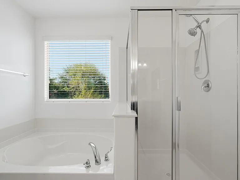 10815 W Avenida Del Rey — Photo 28