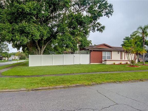 2nd image of 804 Grenoble Dr