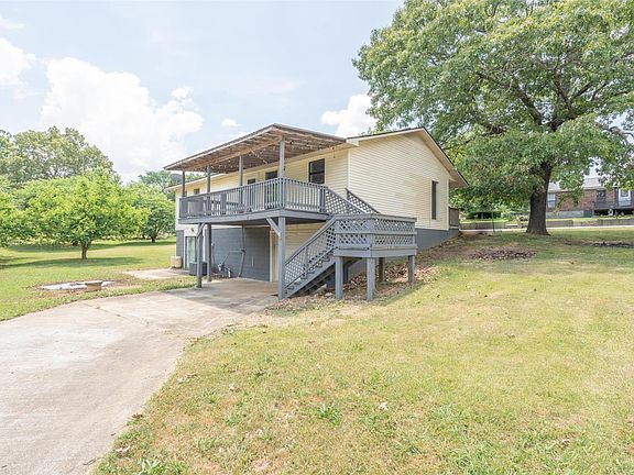 4th image of 2722 Sigler Ave