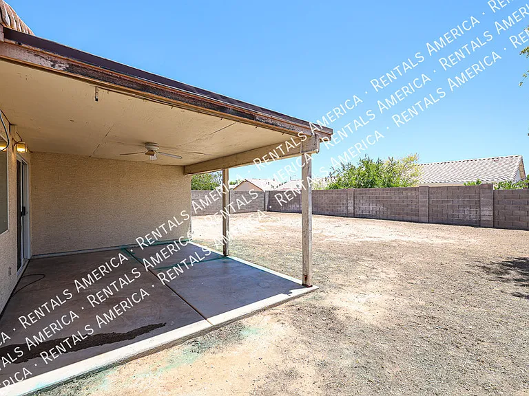 16195 W Lincoln St — Photo 32